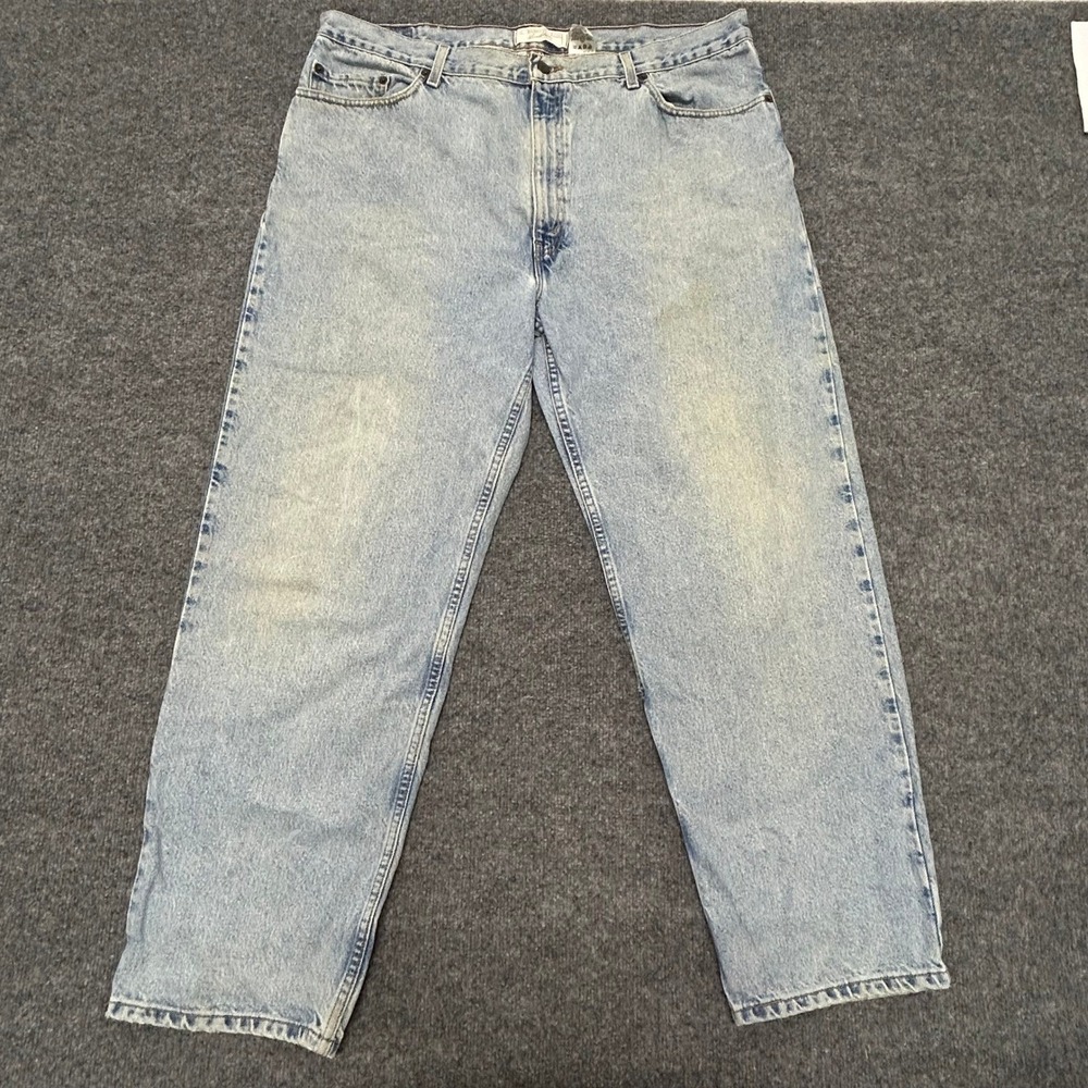 Levi Strauss Signature Jeans Mens Size 40 Light Wash Relaxed Fit Denim Stained